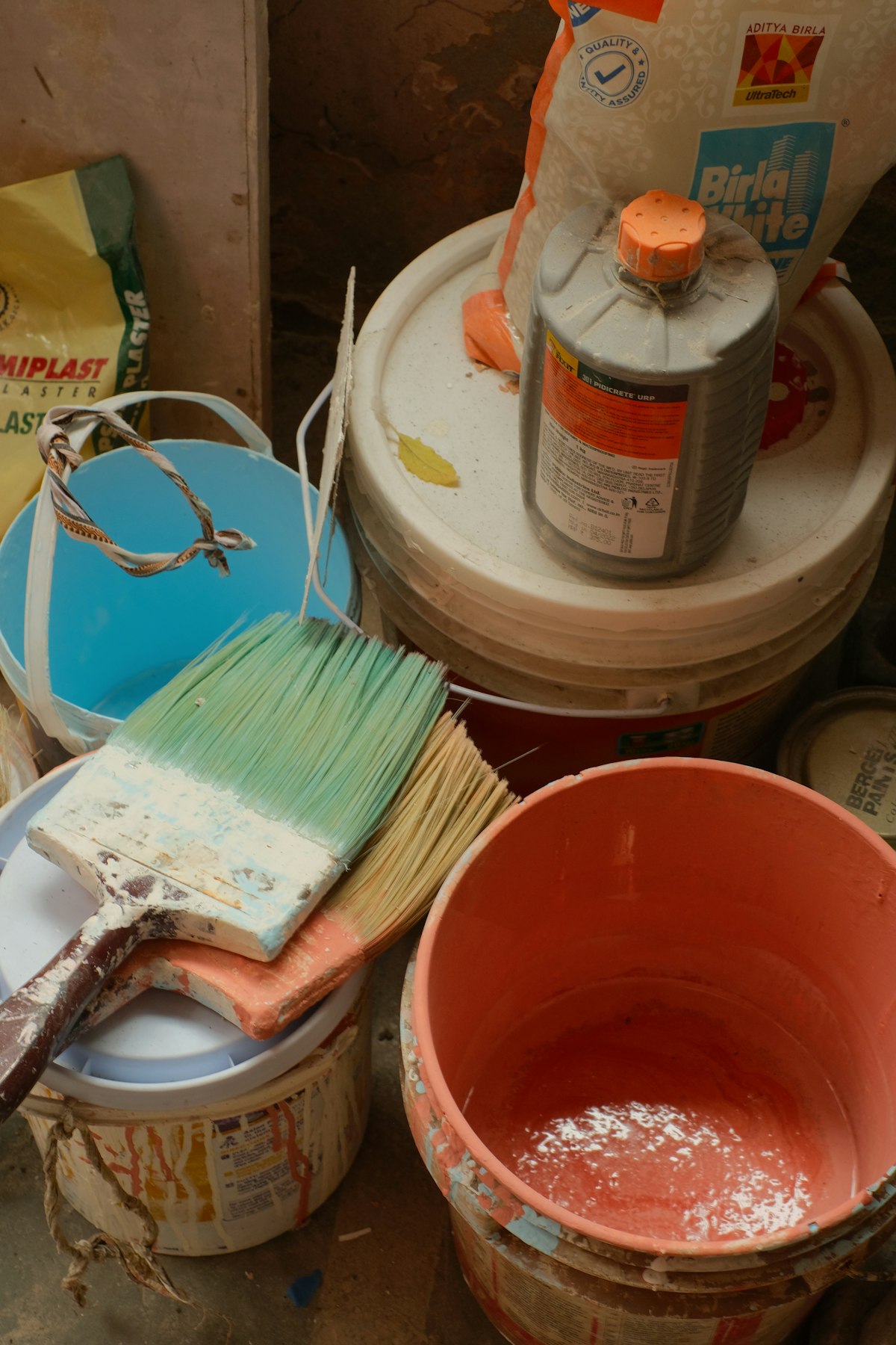 1 wall accent paint